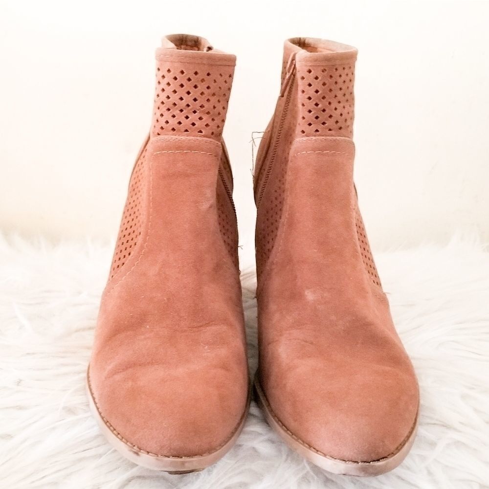 Universal Threads bootie style boots size 10 - Picture 5 of 8